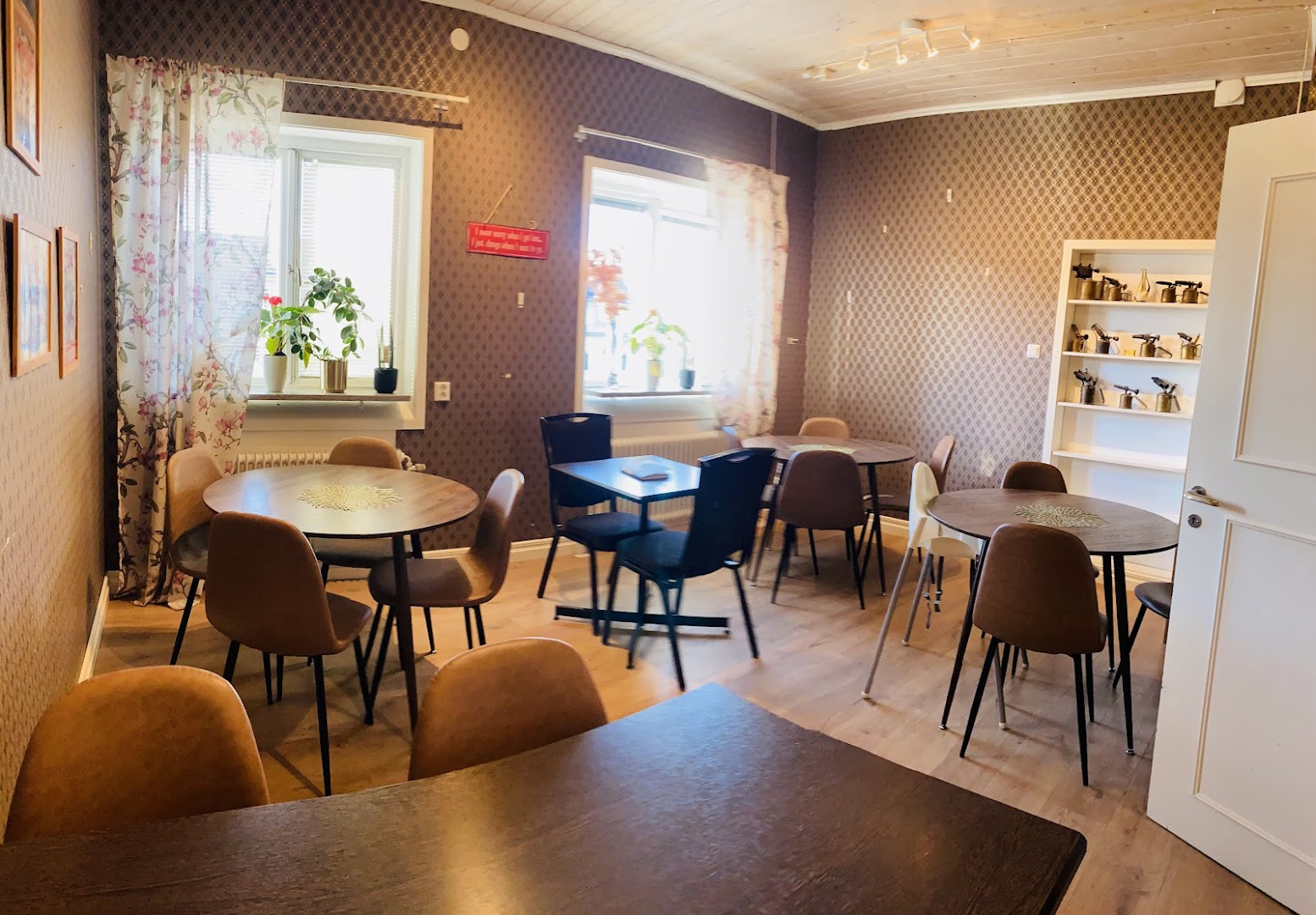 Lapland Deli Café Lunch Delikatessbutik · Bilder 1